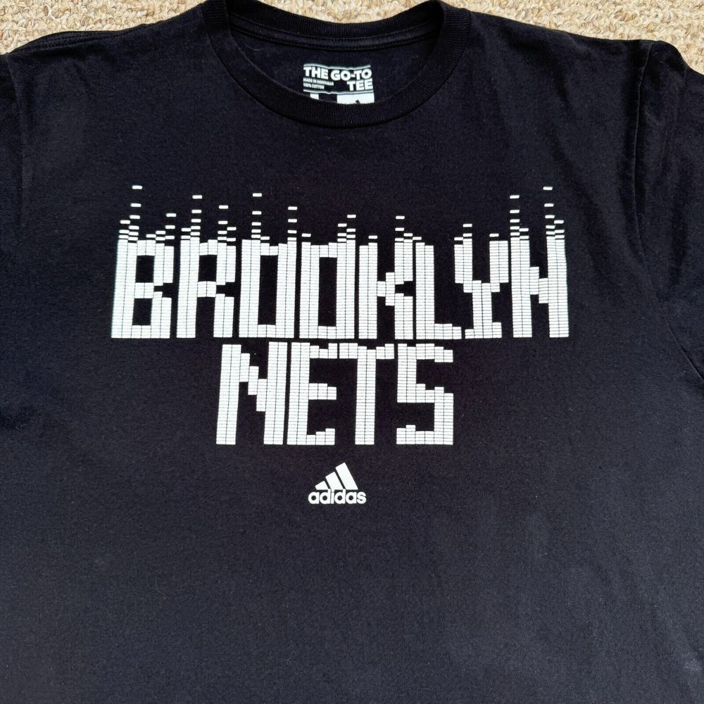 Adidas The Go To Tee Brooklyn Nets Black Large NBA Basketball Sports - Picture 2 of 8